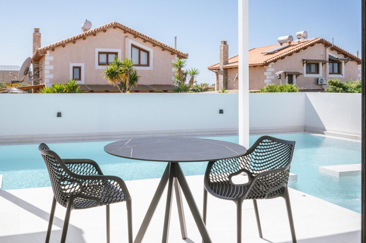 Sardines Luxury Suites Hersonissos  Exterior foto