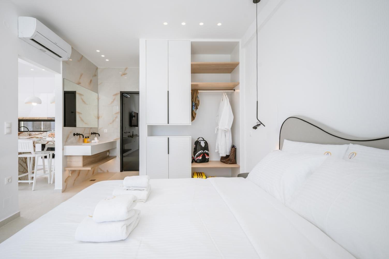 Sardines Luxury Suites Hersonissos  Exterior foto